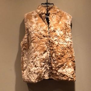 Baxis & Baxis faux fur vest